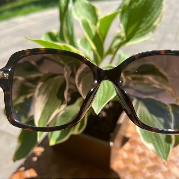 GUCCI Tortoise Shell Square Sunglasses / GG0765S - Picture 10 of 15